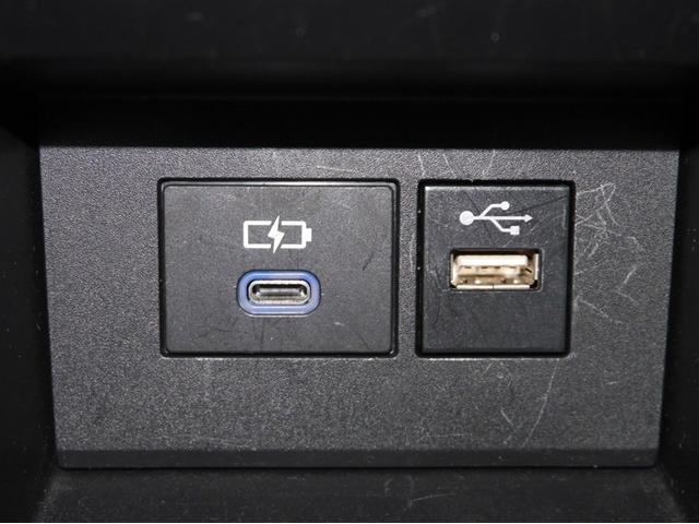 充電用ＵＳＢ端子／ＵＳＢ端子