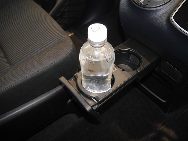 ノア X 地デジTV リアオートエアコン パワーステアリング 助手席エアバック オートクルーズコントロール 横滑り防止装置 キーレスエントリー ナビ&TV オートエアコン パワーウィンドウ LEDヘッド 4WD(30枚目)