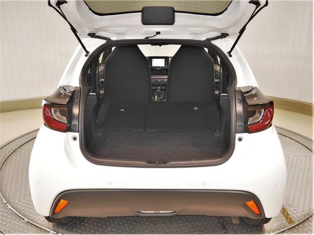 ヤリス X 追突防止装置 VSC スマートキー&プッシュスタート イモビライザー 寒冷地仕様 Bカメラ マニュアルエアコン ETC付 ナビ Aクルコン レンタアップ 4WD パワーウインドウ ABS キーレス(9枚目)