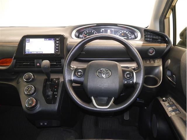 シエンタ Ｘ　ＶＳＣ　パワーウインドウ　寒冷地仕様車　キーレスエントリー　パワーステアリング　ナビ　マニュアルエアコン　衝突被害軽減ブレーキ　４ＷＤ　バックカメラ　スマートキー　ＥＴＣ　ＡＢＳ　レンタＵＰ（5枚目）