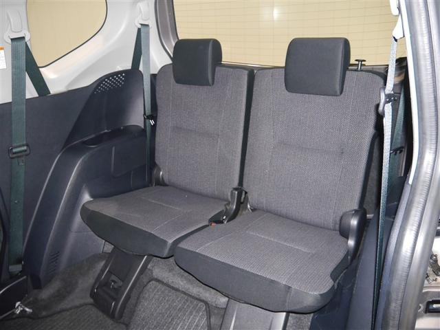 シエンタ Ｘ　ＶＳＣ　パワーウインドウ　寒冷地仕様車　キーレスエントリー　パワーステアリング　ナビ　マニュアルエアコン　衝突被害軽減ブレーキ　４ＷＤ　バックカメラ　スマートキー　ＥＴＣ　ＡＢＳ　レンタＵＰ（9枚目）