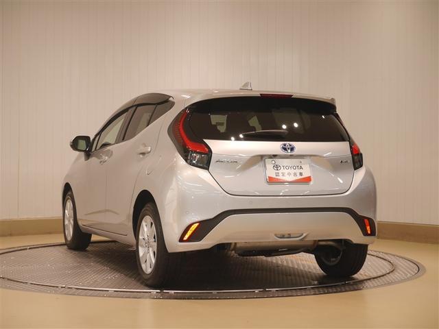 アクア Ｚ　クルコン　１オーナー　ＤＶＤ再生　ドライブレコーダー　フルセグ　Ｂカメ　横滑り防止装置　盗難防止システム　スマートキー　ＥＴＣ　寒冷地仕様　ＡＣ１００Ｖ電源　ＡＷ　ミュージックプレイヤー接続可　ＡＢＳ（3枚目）