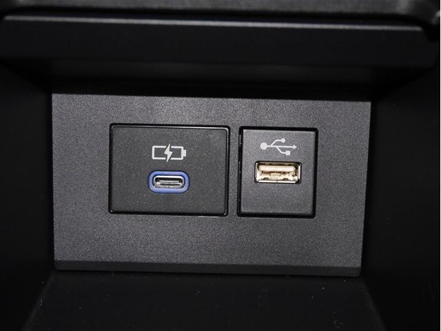 アクア Ｚ　クルコン　１オーナー　ＤＶＤ再生　ドライブレコーダー　フルセグ　Ｂカメ　横滑り防止装置　盗難防止システム　スマートキー　ＥＴＣ　寒冷地仕様　ＡＣ１００Ｖ電源　ＡＷ　ミュージックプレイヤー接続可　ＡＢＳ（19枚目）