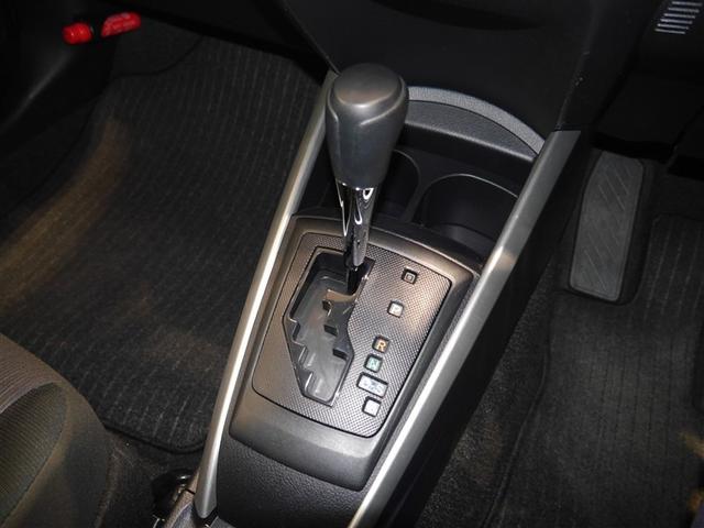 カローラフィールダー １．５Ｘ　地デジＴＶ　衝突軽減Ｂ　ドライブレコーダー　キーレス　ナビ・ＴＶ　Ｂカメラ　４ＷＤ　エアバック　ＥＴＣ車載器　パワステ　盗難防止装置　寒冷地仕様　メモリーナビ　カーテンエアバック　Ｗエアバック　ＡＢＳ（6枚目）