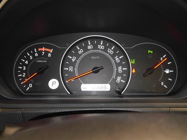 ノア Ｘ　ＡＵＸ　リアオートエアコン　パワーステアリング　助手席エアバック　オートクルーズコントロール　横滑り防止装置　キーレスエントリー　オートエアコン　ナビ　パワーウィンドウ　ＬＥＤヘッド　盗難防止装置（7枚目）