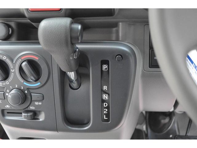 Ｇ　届出済未使用車ｅ－Ａｓｓｉｓｔ（運転支援機能）４ＷＤアイドリングストップ横滑り防止装置ハイビームアシストドアミラーヒーター(28枚目)