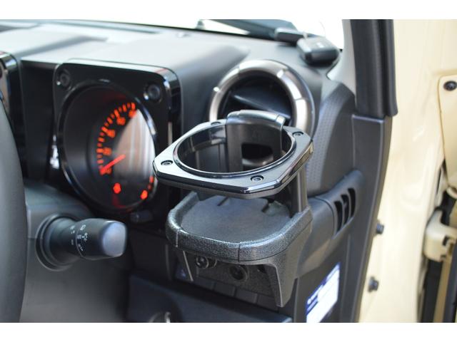 ジムニーシエラ ＪＣ　ワンオーナー車セーフティサポート搭載アイドリングストップ８インチナビＴＶバックカメラ横滑り防止装置ハイビームアシストＬＥＤライトＥＴＣドライブレコーダー革調シートカバークルーズコントロール（34枚目）