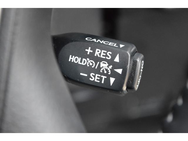 ランドクルーザープラド ＴＸ　Ｌパッケージ　マットブラックエディション　ワンオーナー車ディーゼルターボ４ＷＤ黒革シートビックＸ１１インチナビＴＶバックカメラ後席モニタープリクラッシュセーフティ後退時ブレーキサポートサポートクルーズコントロールハイビームアシストＬＥＤライト（11枚目）