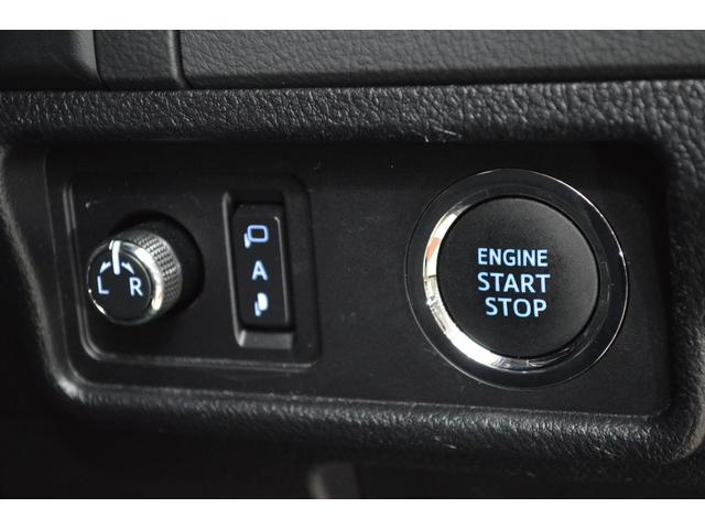 ランドクルーザープラド ＴＸ　Ｌパッケージ　マットブラックエディション　ワンオーナー車ディーゼルターボ４ＷＤ黒革シートビックＸ１１インチナビＴＶバックカメラ後席モニタープリクラッシュセーフティ後退時ブレーキサポートサポートクルーズコントロールハイビームアシストＬＥＤライト（28枚目）