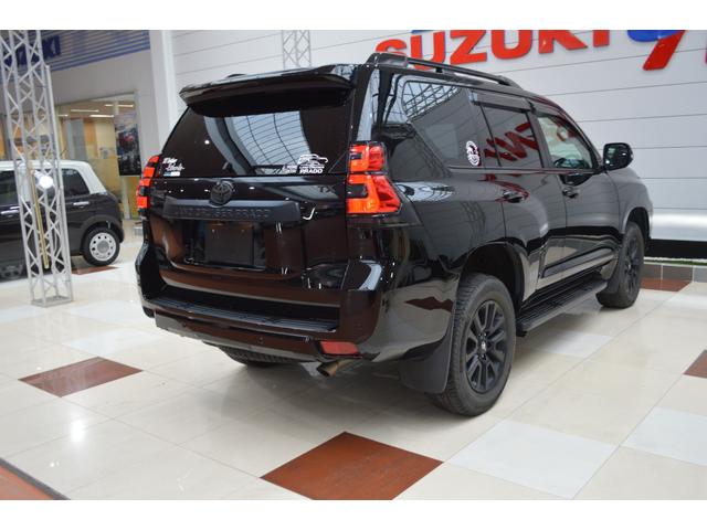 ランドクルーザープラド ＴＸ　Ｌパッケージ　マットブラックエディション　ワンオーナー車ディーゼルターボ４ＷＤ黒革シートビックＸ１１インチナビＴＶバックカメラ後席モニタープリクラッシュセーフティ後退時ブレーキサポートサポートクルーズコントロールハイビームアシストＬＥＤライト（31枚目）