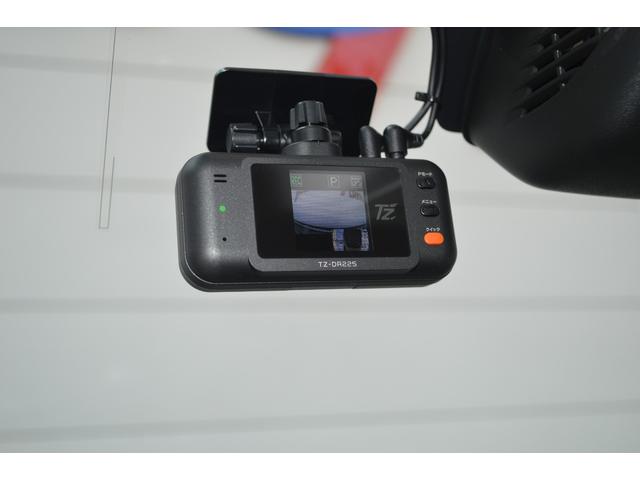 エブリイワゴン ＰＺターボスペシャル　ワンオーナー車４ＷＤターボセーフティサポート搭載アイドリングストップ横滑り防止装置８インチナビＴＶバックカメラ両側オートスライドドアオートステップリアパーキングセンサーハイビームアシストＬＥＤ（8枚目）