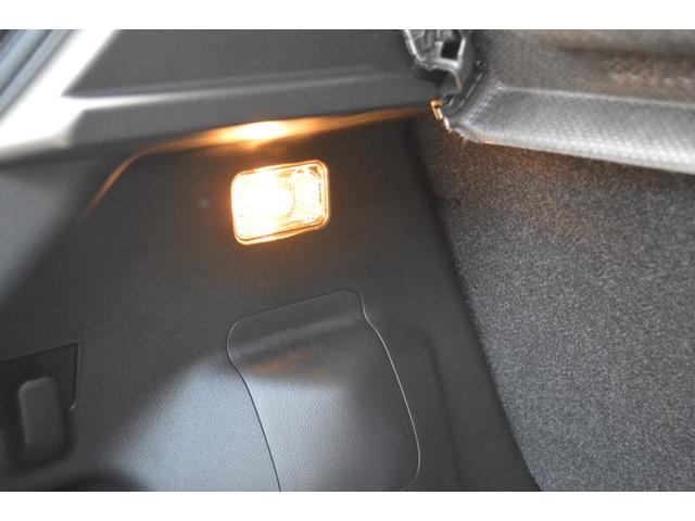 スイフト ハイブリッドＭＺ　ワンオーナー車ハイブリッド４ＷＤセーフティサポート搭載スズキコネクト対応通信機装着車９インチディスプレイオーディオ電動パーキングブレーキアダプティブクルーズコントロールＬＥＤライト（31枚目）