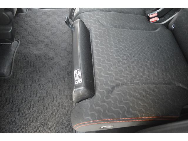 荷物ストッパーモードにすると座面に置いた荷物の落下を予防します