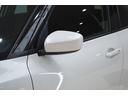 サイドミラーにはヒーターが装備です