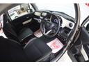 運転席シートリフター&チルトステアリングで、自分サイズにあわせてドライビングポジションが調整でき、運転しやすく、疲れにくいポジションを確保します