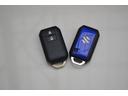 キーはもちろんスマートキー。キーを身に着けていればアウターハンドルに触れるだけでラクラクロック&アンロック。エンジン始動だってワンプッシュでOKです◎