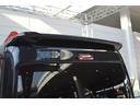 純正ルーフエンドスポイラーが装着です