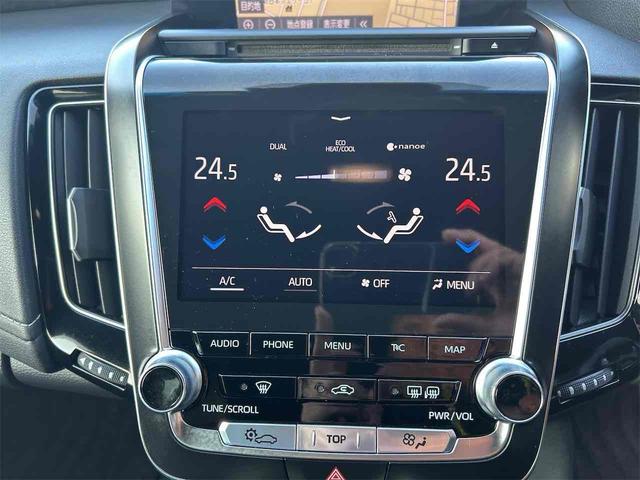 クラウンハイブリッド ＲＳアドバンス　Ｆｏｕｒ　４ＷＤ　ドライブレコーダー　ＥＴＣ　クリアランスソナー　レーンアシスト　オートクルーズコントロール　パークアシスト　衝突被害軽減システム　全周囲カメラ　ナビ　ＴＶ　寒冷地（12枚目）