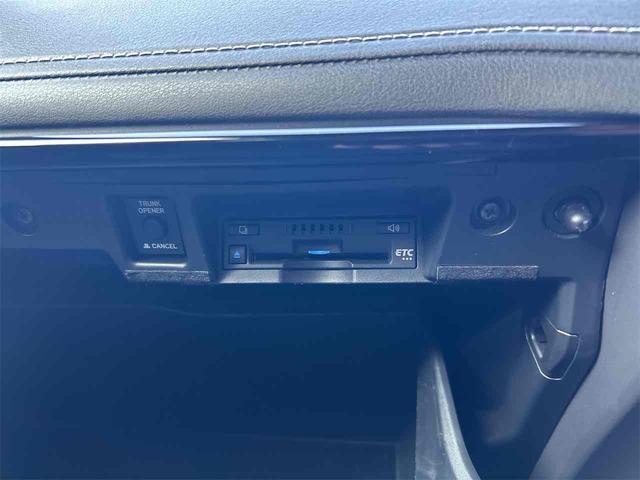 クラウンハイブリッド ＲＳアドバンス　Ｆｏｕｒ　４ＷＤ　ドライブレコーダー　ＥＴＣ　クリアランスソナー　レーンアシスト　オートクルーズコントロール　パークアシスト　衝突被害軽減システム　全周囲カメラ　ナビ　ＴＶ　寒冷地（22枚目）