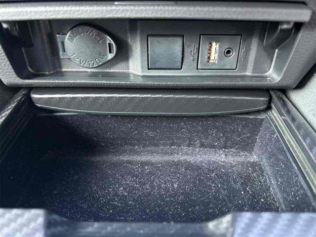 クラウンハイブリッド ＲＳアドバンス　Ｆｏｕｒ　４ＷＤ　ドライブレコーダー　ＥＴＣ　クリアランスソナー　レーンアシスト　オートクルーズコントロール　パークアシスト　衝突被害軽減システム　全周囲カメラ　ナビ　ＴＶ　寒冷地（23枚目）