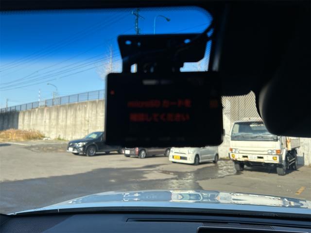 クラウンハイブリッド ＲＳアドバンス　Ｆｏｕｒ　４ＷＤ　ドライブレコーダー　ＥＴＣ　クリアランスソナー　レーンアシスト　オートクルーズコントロール　パークアシスト　衝突被害軽減システム　全周囲カメラ　ナビ　ＴＶ　寒冷地（24枚目）