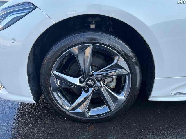 クラウンハイブリッド ＲＳアドバンス　Ｆｏｕｒ　４ＷＤ　ドライブレコーダー　ＥＴＣ　クリアランスソナー　レーンアシスト　オートクルーズコントロール　パークアシスト　衝突被害軽減システム　全周囲カメラ　ナビ　ＴＶ　寒冷地（48枚目）