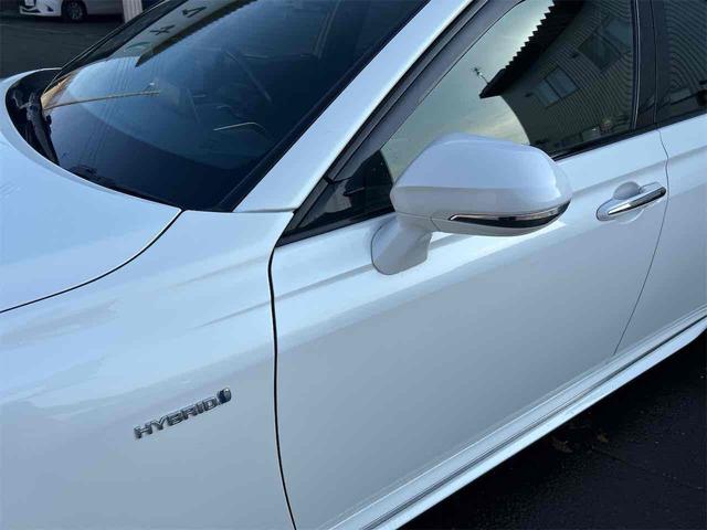 クラウンハイブリッド ＲＳアドバンス　Ｆｏｕｒ　４ＷＤ　ドライブレコーダー　ＥＴＣ　クリアランスソナー　レーンアシスト　オートクルーズコントロール　パークアシスト　衝突被害軽減システム　全周囲カメラ　ナビ　ＴＶ　寒冷地（51枚目）