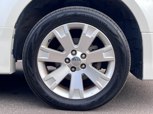 デリカＤ：５ ローデスト　Ｇ　パワーパッケージ　本州仕入　４ＷＤ　ローデストエアロ　パワースライドドア　ＳＤナビ　ＤＶＤ　フルセグ　ブルートゥース　Ｂカメラ　アルパインフリップダウンモニター　ルーフイルミネーション　ＨＩＤヘッドライト　ＬＥＤフォグ（13枚目）