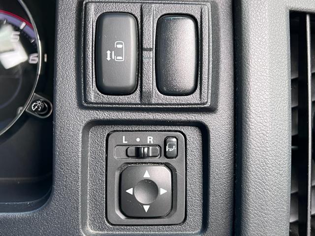 デリカＤ：５ ローデスト　Ｇ　パワーパッケージ　本州仕入　４ＷＤ　ローデストエアロ　パワースライドドア　ＳＤナビ　ＤＶＤ　フルセグ　ブルートゥース　Ｂカメラ　アルパインフリップダウンモニター　ルーフイルミネーション　ＨＩＤヘッドライト　ＬＥＤフォグ（17枚目）