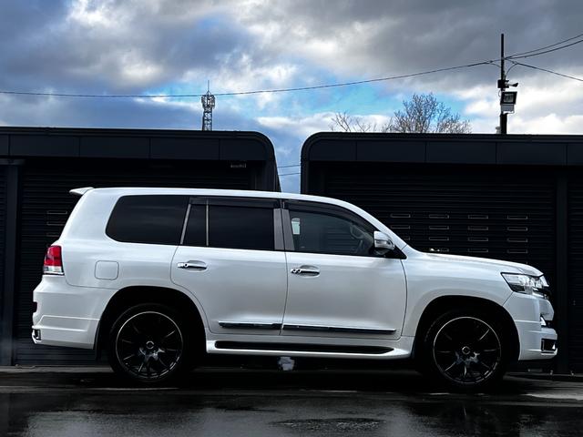 ランドクルーザー AX 後期仕様 1ナンバー登録可 レイズ22AW フローティングナビ 革調シートカバー モデリスタ風スポイラー ブルートゥース ブルーレイ フルセグ DVD Bカメラ クルーズコントロール ビルトインETC(8枚目)