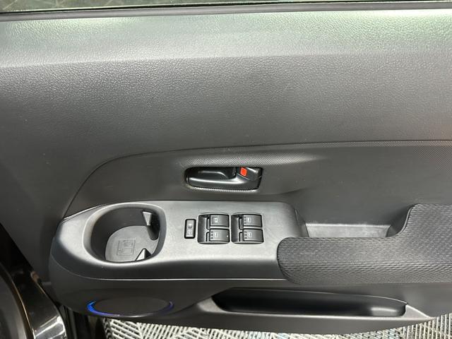 ｂＢ Ｚ　Ｑバージョン　４ＷＤ　ナビ付属（13枚目）