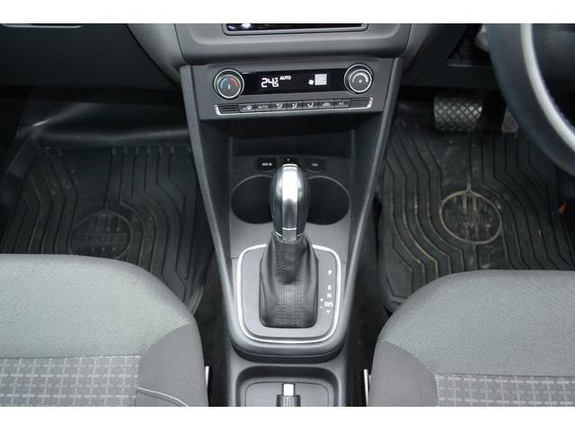 ポロ TSIコンフォートライン Bluetoothオーディオ 純正6.5インチ バックカメラ 夏冬タイヤ(11枚目)