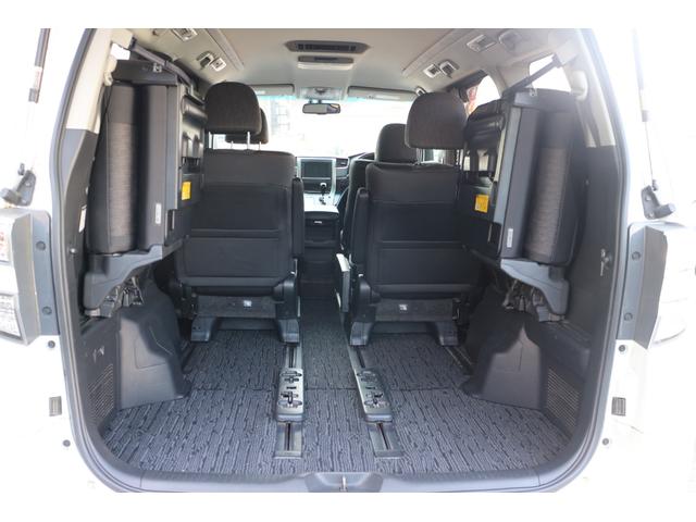 ヴェルファイアハイブリッド ZR BLUETOOTH メモリーナビ サイドエアバッグ オットマン 盗難防止装置 フルタイム4WD クルコン 電動シート 3列シート スマートキー ABS 衝突安全ボディ 電動格納ミラー キーフリー(24枚目)