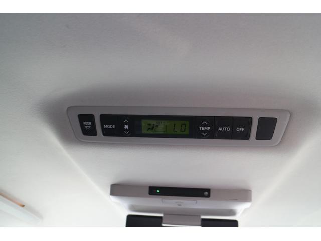 ヴェルファイアハイブリッド ZR BLUETOOTH メモリーナビ サイドエアバッグ オットマン 盗難防止装置 フルタイム4WD クルコン 電動シート 3列シート スマートキー ABS 衝突安全ボディ 電動格納ミラー キーフリー(56枚目)