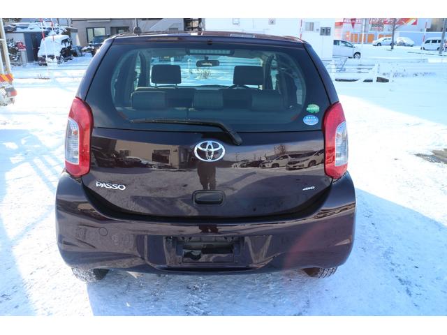 パッソ Ｘ　Ｇパッケージ　盗難防止　ＡＢＳ　ベンチシート　エアバッグ　横滑り防止装置　電動格納ミラー　Ｂｌｕｅｔｏｏｔｈ　４ＷＤ　バックカメラ　オートエアコン　スマートキー（8枚目）