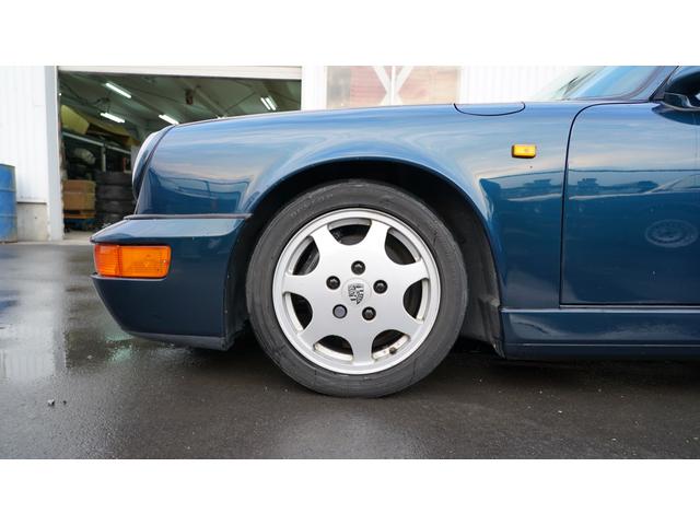 ９１１カレラ２　フロア　５ＭＴ　右Ｈ　走行距離７５９００ｋｍ　アマゾングリーン(17枚目)