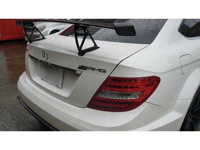 Ｃクラス Ｃ６３　ＡＭＧクーペ　ブラックシリーズ　４シーターＰＫＧ　クスクルーシブＰＫＧ　ＡＭＧエアロダイナミクスＰＫＧ　ＡＭＧパフォーマンスメディア（9枚目）