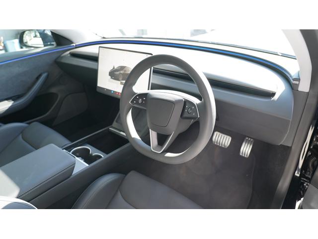 モデル3 デュアルモーターAWD パフォーマンス 最終型デュアルモーターAWD パフォーマンスワンオーナーR7登録8インチリアディスプレイベンチレーテッドシートガラスSRバックカメラ走行距離0.2万kmオートパオロット(11枚目)