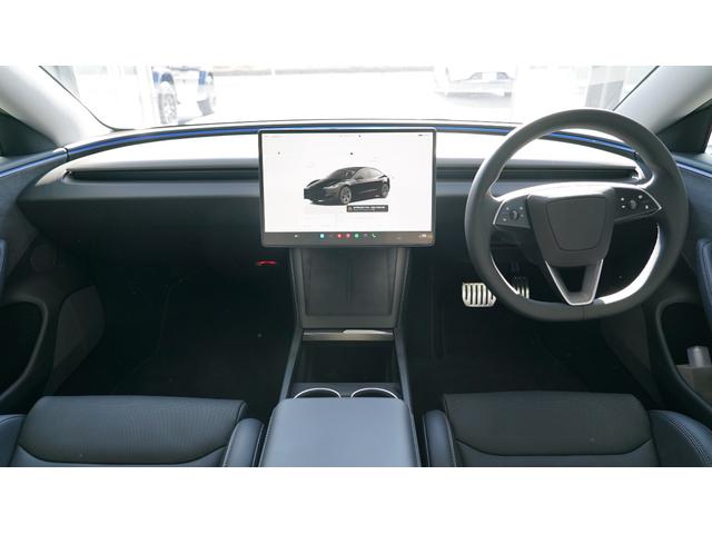 モデル3 デュアルモーターAWD パフォーマンス 最終型デュアルモーターAWD パフォーマンスワンオーナーR7登録8インチリアディスプレイベンチレーテッドシートガラスSRバックカメラ走行距離0.2万kmオートパオロット(22枚目)