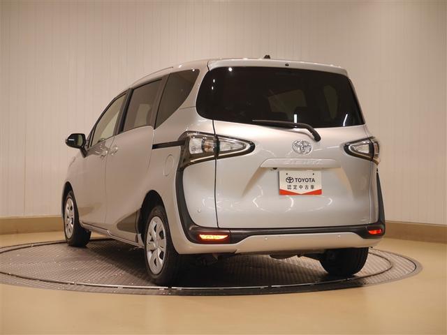 シエンタ Ｘ　ＶＳＣ　パワーウインドウ　寒冷地仕様車　キーレスエントリー　パワーステアリング　ナビ　マニュアルエアコン　衝突被害軽減ブレーキ　４ＷＤ　バックカメラ　スマートキー　ＥＴＣ　ＡＢＳ　レンタＵＰ（3枚目）