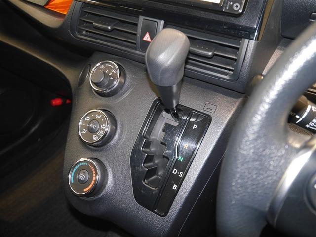 シエンタ Ｘ　ＶＳＣ　パワーウインドウ　寒冷地仕様車　キーレスエントリー　パワーステアリング　ナビ　マニュアルエアコン　衝突被害軽減ブレーキ　４ＷＤ　バックカメラ　スマートキー　ＥＴＣ　ＡＢＳ　レンタＵＰ（6枚目）