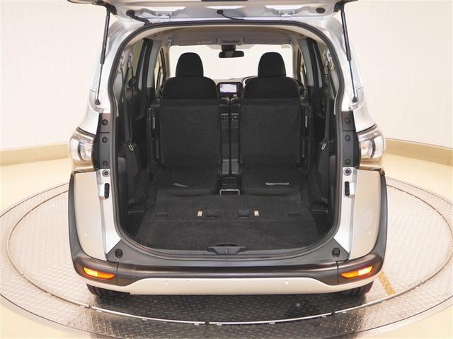 シエンタ Ｘ　ＶＳＣ　パワーウインドウ　寒冷地仕様車　キーレスエントリー　パワーステアリング　ナビ　マニュアルエアコン　衝突被害軽減ブレーキ　４ＷＤ　バックカメラ　スマートキー　ＥＴＣ　ＡＢＳ　レンタＵＰ（10枚目）