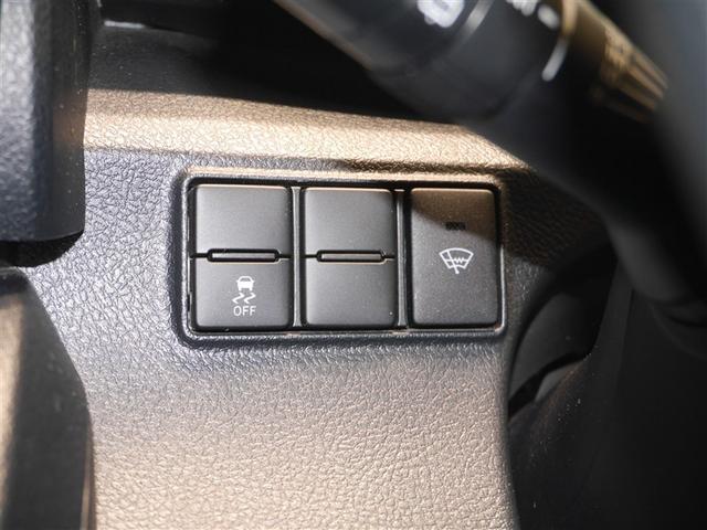 シエンタ Ｘ　ＶＳＣ　パワーウインドウ　寒冷地仕様車　キーレスエントリー　パワーステアリング　ナビ　マニュアルエアコン　衝突被害軽減ブレーキ　４ＷＤ　バックカメラ　スマートキー　ＥＴＣ　ＡＢＳ　レンタＵＰ（19枚目）