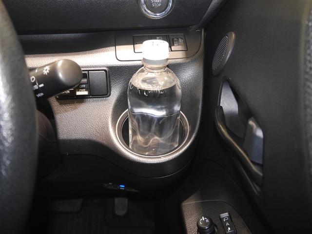 シエンタ Ｘ　ＶＳＣ　パワーウインドウ　寒冷地仕様車　キーレスエントリー　パワーステアリング　ナビ　マニュアルエアコン　衝突被害軽減ブレーキ　４ＷＤ　バックカメラ　スマートキー　ＥＴＣ　ＡＢＳ　レンタＵＰ（30枚目）