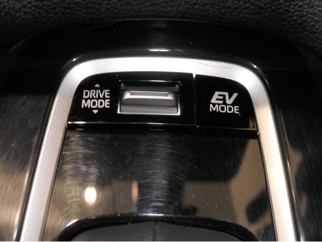 カローラツーリング ハイブリッド　Ｇ－Ｘ　Ｂカメラ　ＡＣ１００Ｖ　ＬＥＤ　ドライブレコーダー　寒冷地仕様　スマートキー　ナビ　クルーズコントロール　横滑り防止装置　ＥＴＣ　４ＷＤ　ミュージックプレイヤー接続可　メモリーナビ　オートエアコン（18枚目）