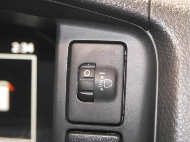 ハイエースバン ロングスーパーＧＬ　ダブルエアコン　運転席エアバッグ　イモビライザー　オートエアコン　フルタイム４ＷＤ　メモリナビ　寒冷地仕様車　パワーステアリング　ワンセグＴＶ　スマ－トキー　ＥＴＣ車載器　キーレス　ＡＢＳ　ナビ＆ＴＶ（22枚目）