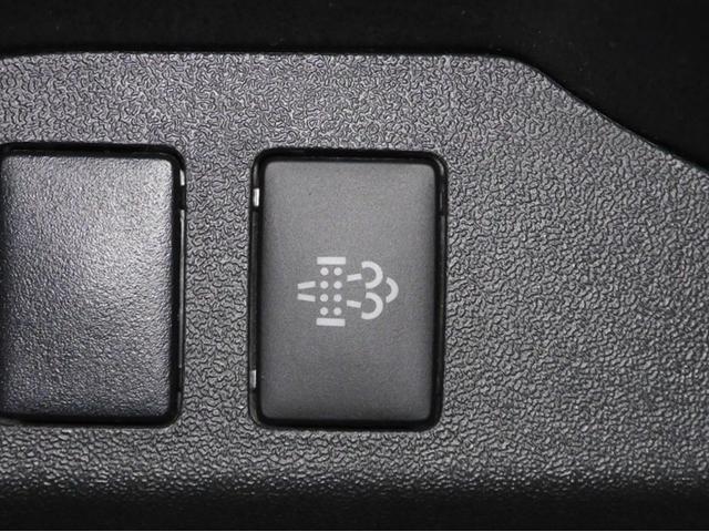 ハイエースバン ロングスーパーＧＬ　ダブルエアコン　運転席エアバッグ　イモビライザー　オートエアコン　フルタイム４ＷＤ　メモリナビ　寒冷地仕様車　パワーステアリング　ワンセグＴＶ　スマ－トキー　ＥＴＣ車載器　キーレス　ＡＢＳ　ナビ＆ＴＶ（24枚目）