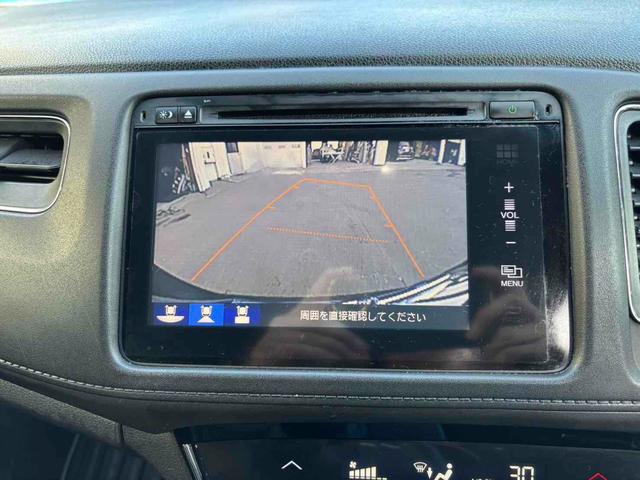 ヴェゼル ハイブリッドＸ　４ＷＤ　ＥＴＣ　バックカメラ　クリアランスソナー　オートクルーズコントロール　衝突被害軽減システム　ＴＶ　オートライト　ＬＥＤヘッドランプ　アルミホイール　スマートキー　アイドリングストップ（3枚目）