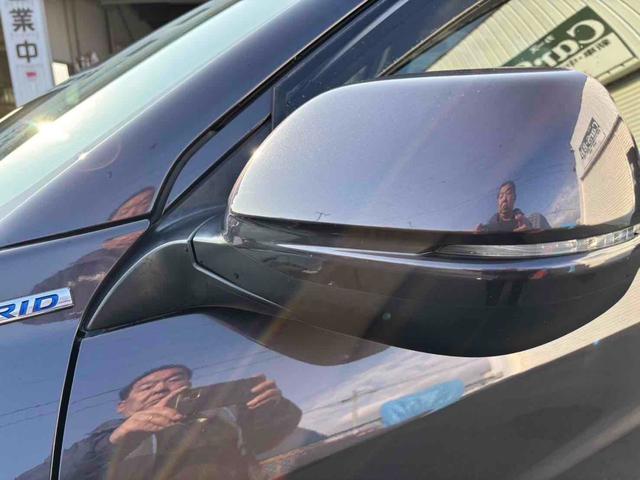 ヴェゼル ハイブリッドＸ　４ＷＤ　ＥＴＣ　バックカメラ　クリアランスソナー　オートクルーズコントロール　衝突被害軽減システム　ＴＶ　オートライト　ＬＥＤヘッドランプ　アルミホイール　スマートキー　アイドリングストップ（16枚目）