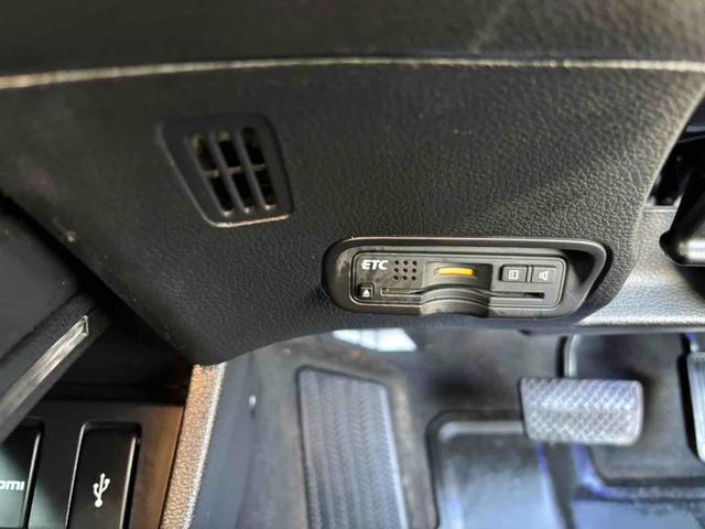 ヴェゼル ハイブリッドＸ　４ＷＤ　ＥＴＣ　バックカメラ　クリアランスソナー　オートクルーズコントロール　衝突被害軽減システム　ＴＶ　オートライト　ＬＥＤヘッドランプ　アルミホイール　スマートキー　アイドリングストップ（39枚目）